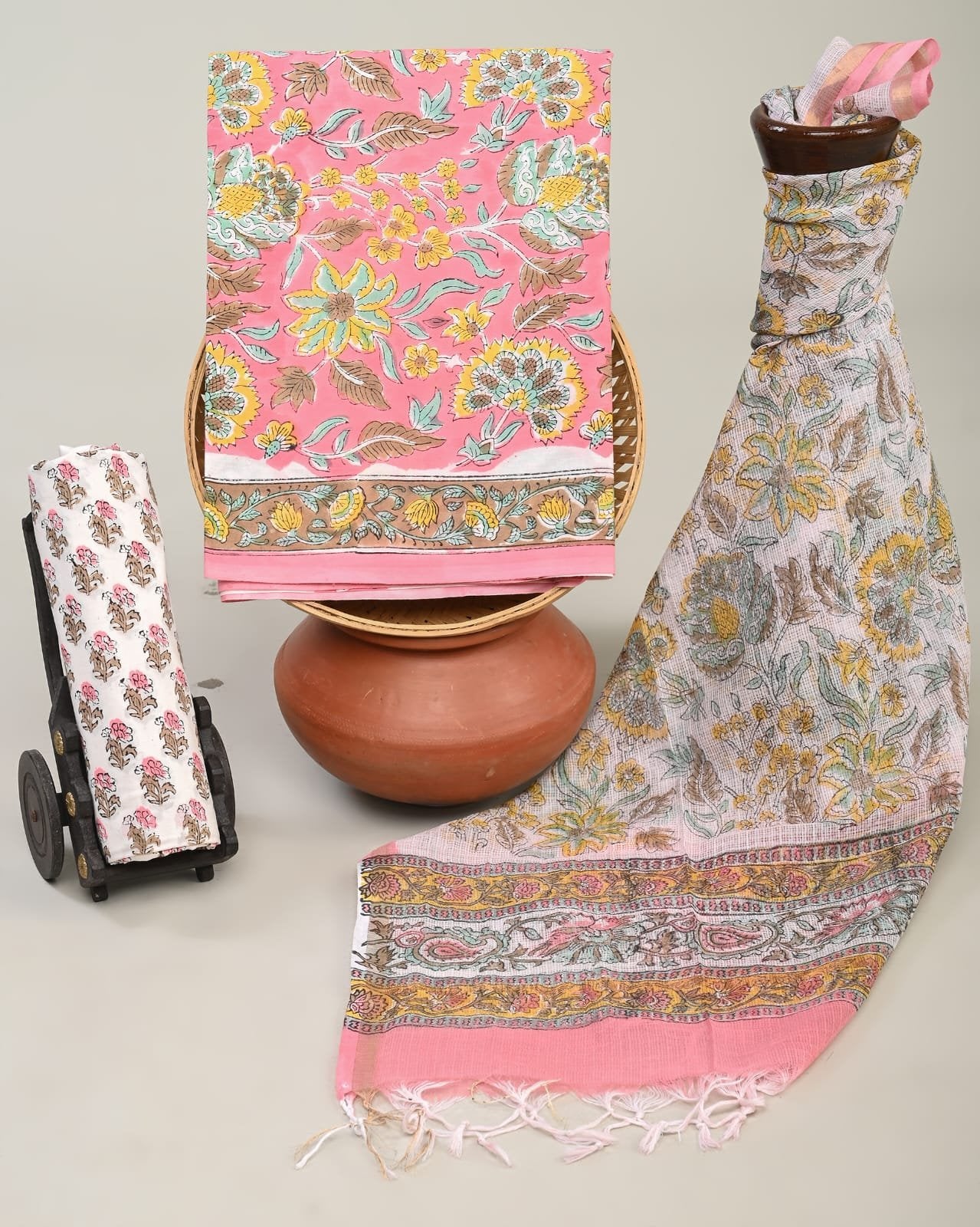 Zinnova Hand Block Printed Suit Set