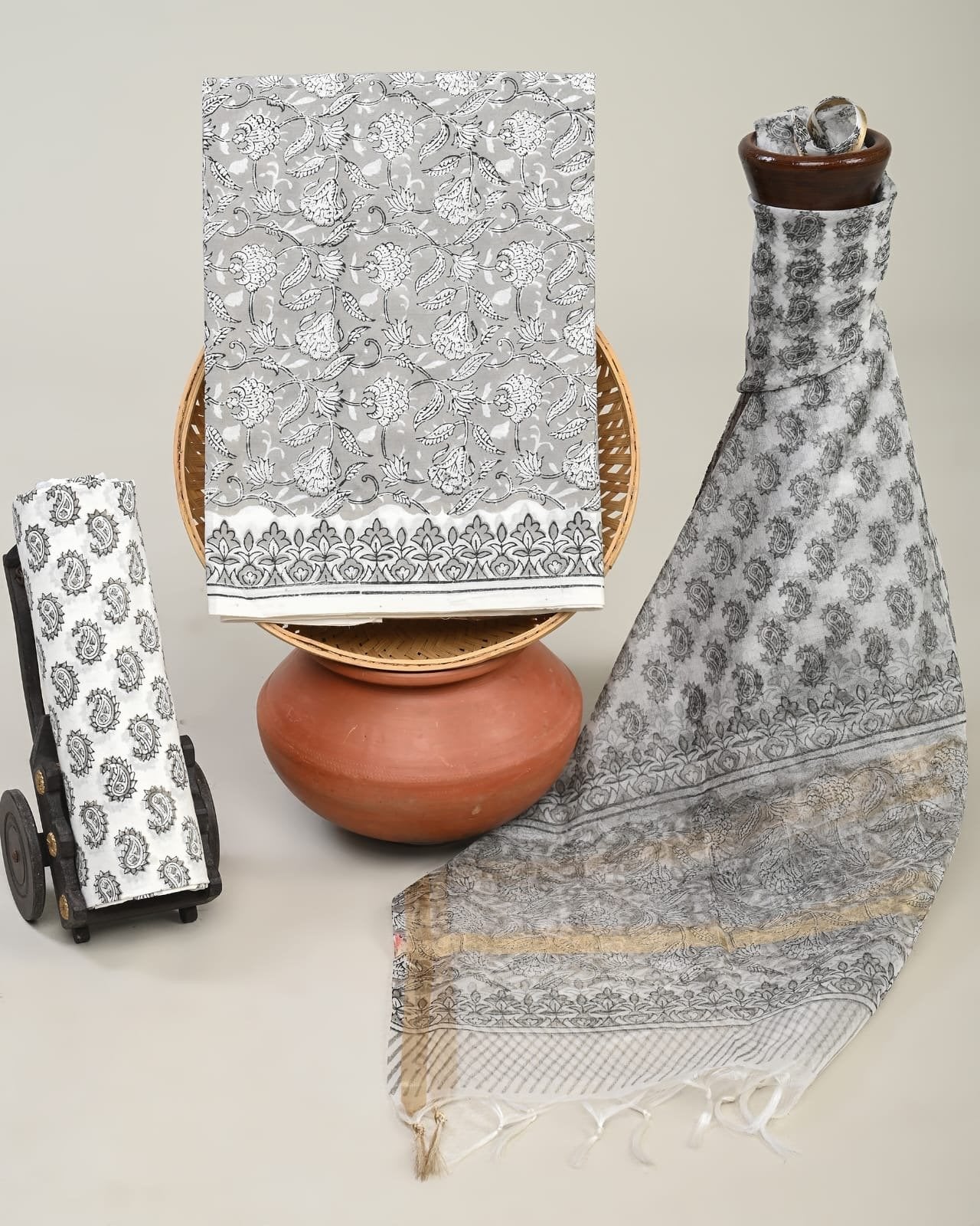 Duskyn Hand Brush Printed Suit Set