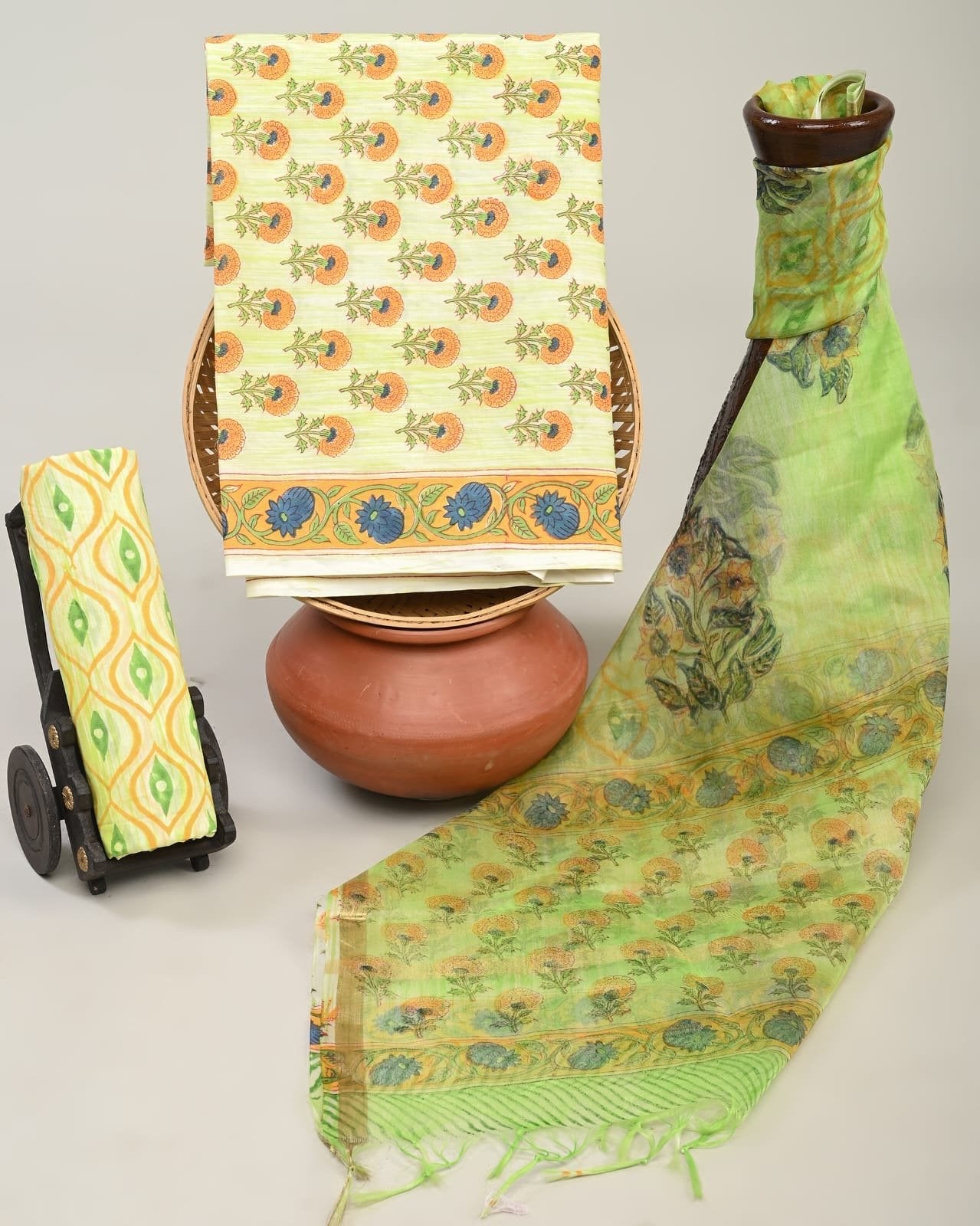 Mezora Hand Brush Printed Suit Set